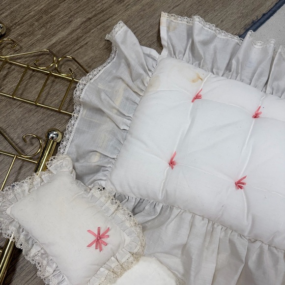 Retired American Girl Samantha Parkington Bed - Picture 3 of 6